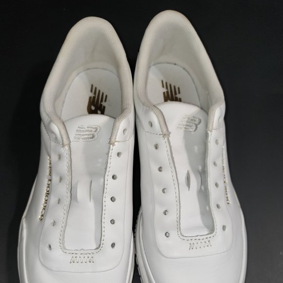 New Balance - Almost Brand New Sneakers - Picture 2 of 8